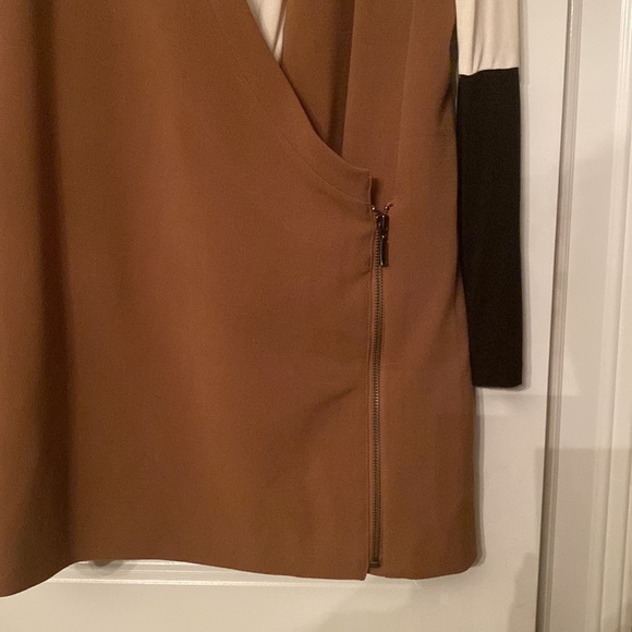 Addison size medium two-piece dress set. Excellent condition. - Picture 5 of 9